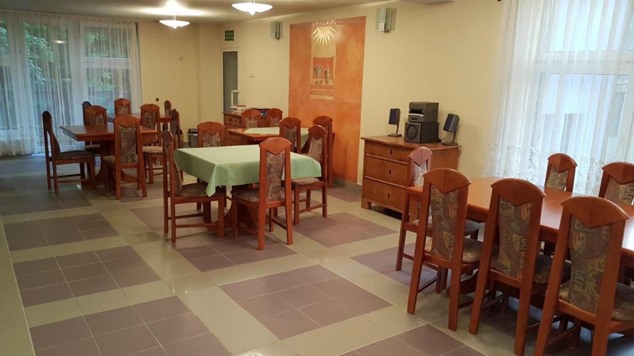 فندق Familijny Osrodek Wypoczynkowo - Rehabilitacyjny كرينيتسا زدروي المظهر الخارجي الصورة