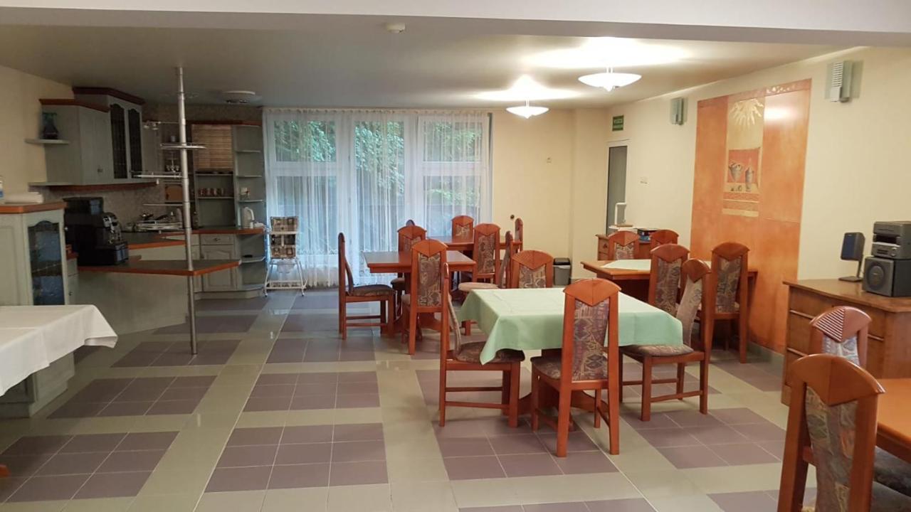 فندق Familijny Osrodek Wypoczynkowo - Rehabilitacyjny كرينيتسا زدروي المظهر الخارجي الصورة